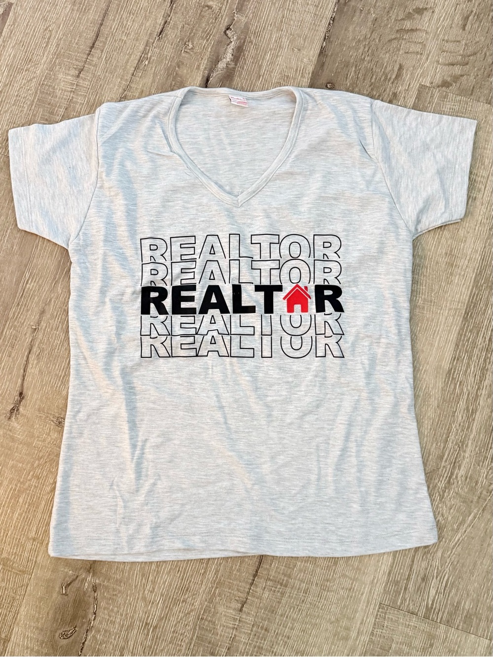 Baltica Realtor Graphic V-Neck T-Shirt Gray Size XL 100%